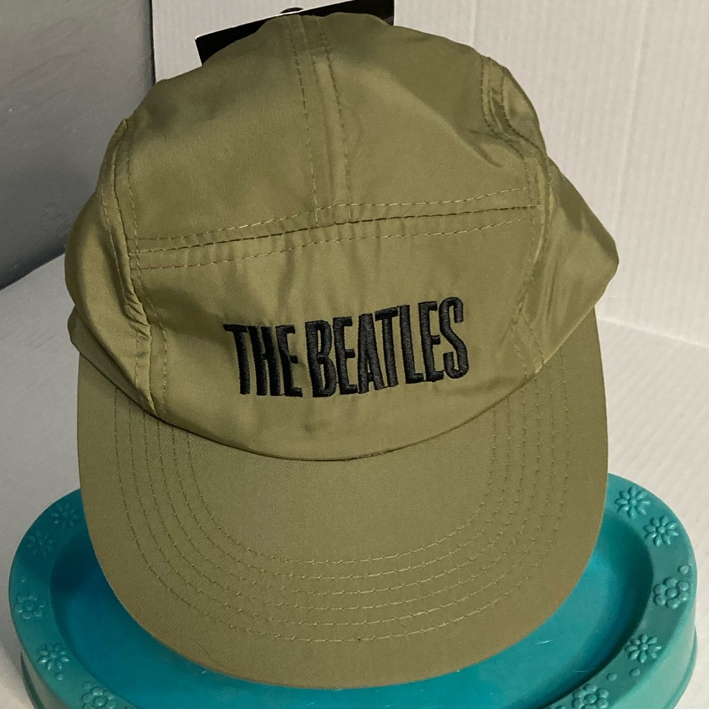 Beatles
Let it be
NWT Olive Green